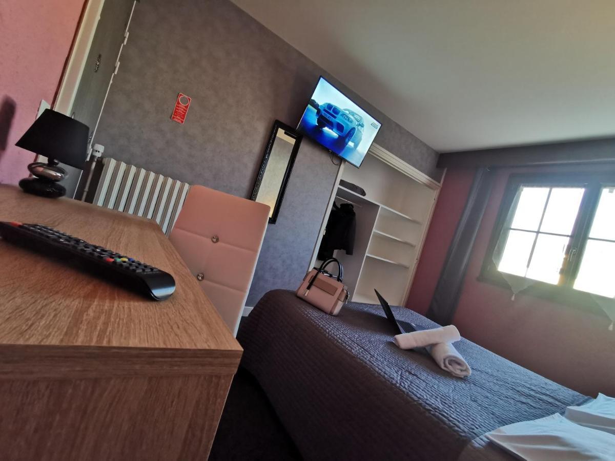 La Vieille Ferme Hotel Les Ancizes-Comps Eksteriør billede